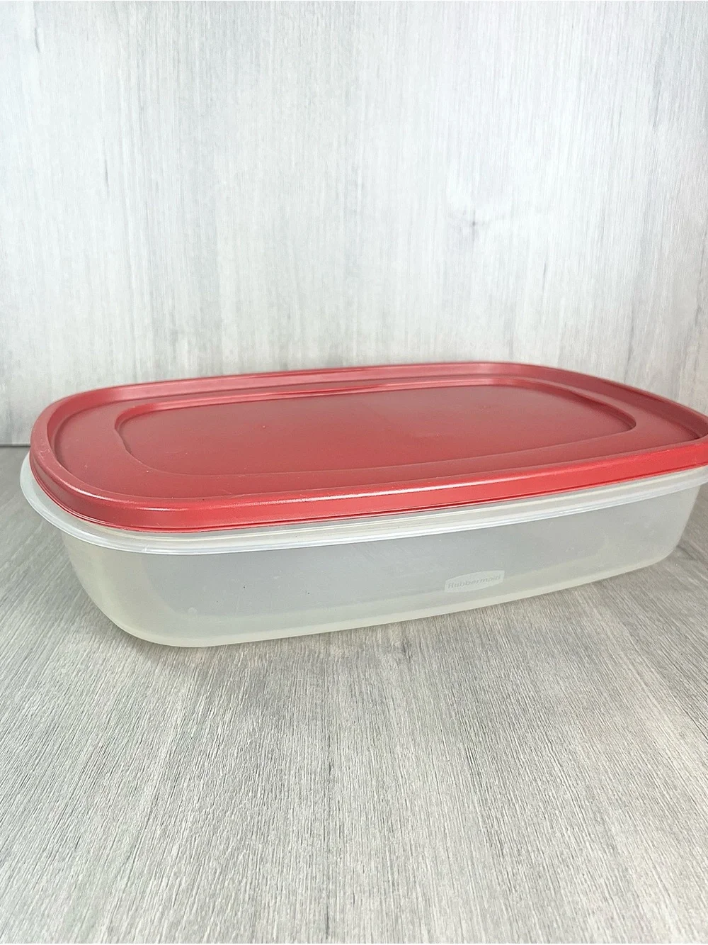 Rubbermaid Easy Find Lid Container 1.5 Gallon 24 Cup Red Freezer Safe 7J73